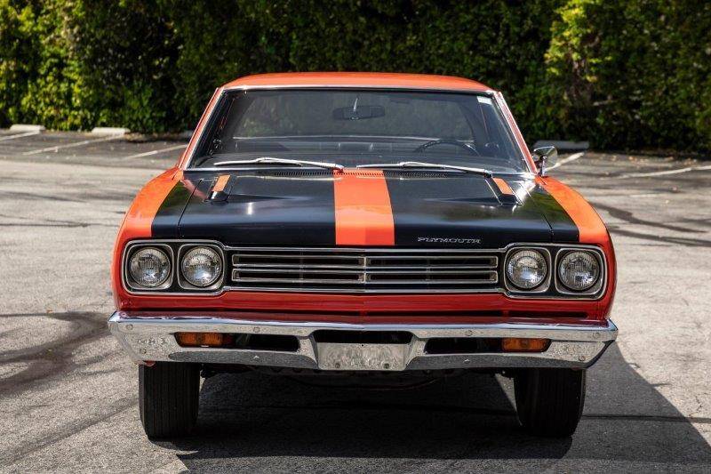 Plymouth-roadrunner-1969-red-3
