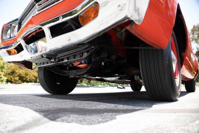 Plymouth-roadrunner-1969-red-5