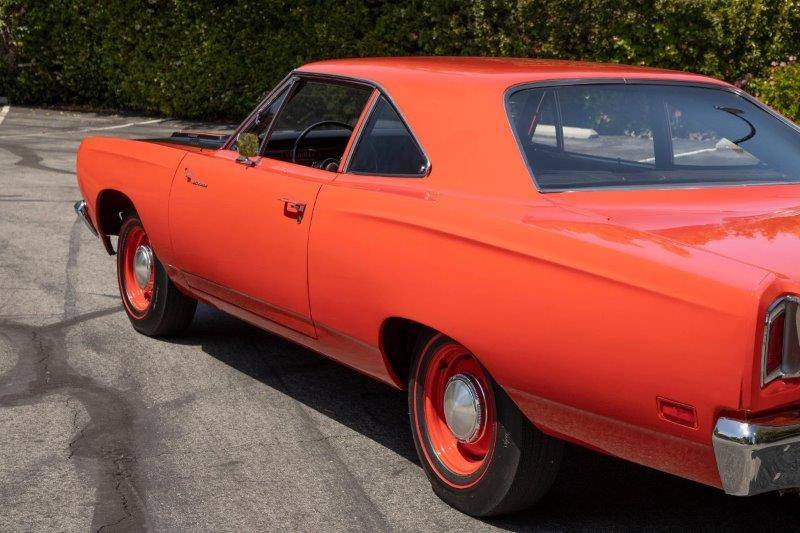 Plymouth-roadrunner-1969-red-7