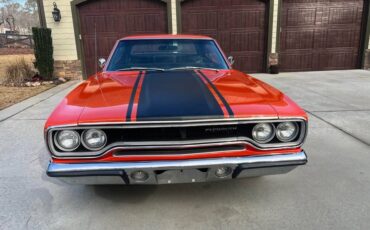 Plymouth-roadrunner-1970-1