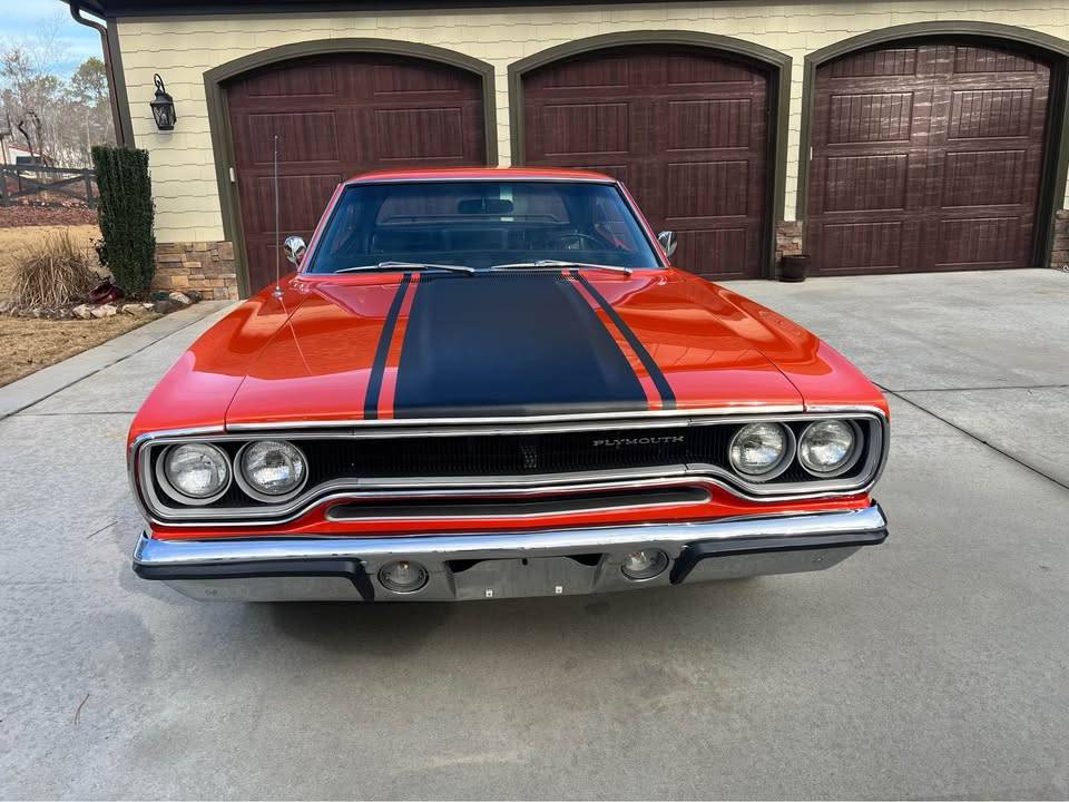 Plymouth-roadrunner-1970-1