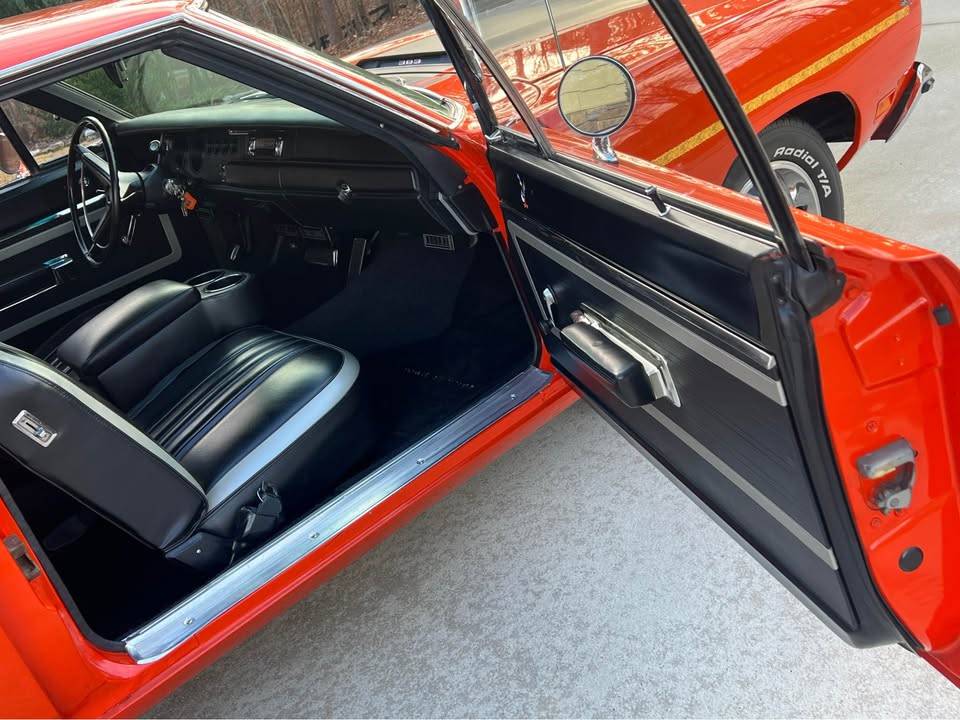 Plymouth-roadrunner-1970-8