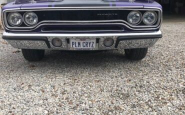 Plymouth-roadrunner-1970-purple-11