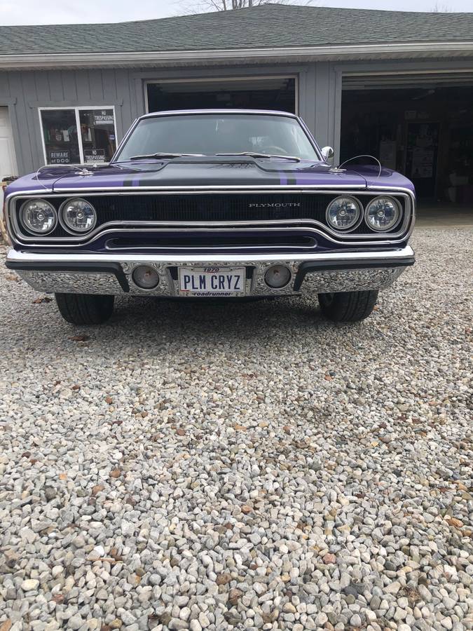 Plymouth-roadrunner-1970-purple-11