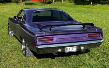 Plymouth-roadrunner-1970-purple-7