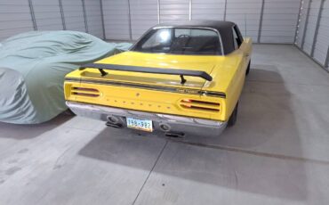Plymouth-roadrunner-1970-yellow-3