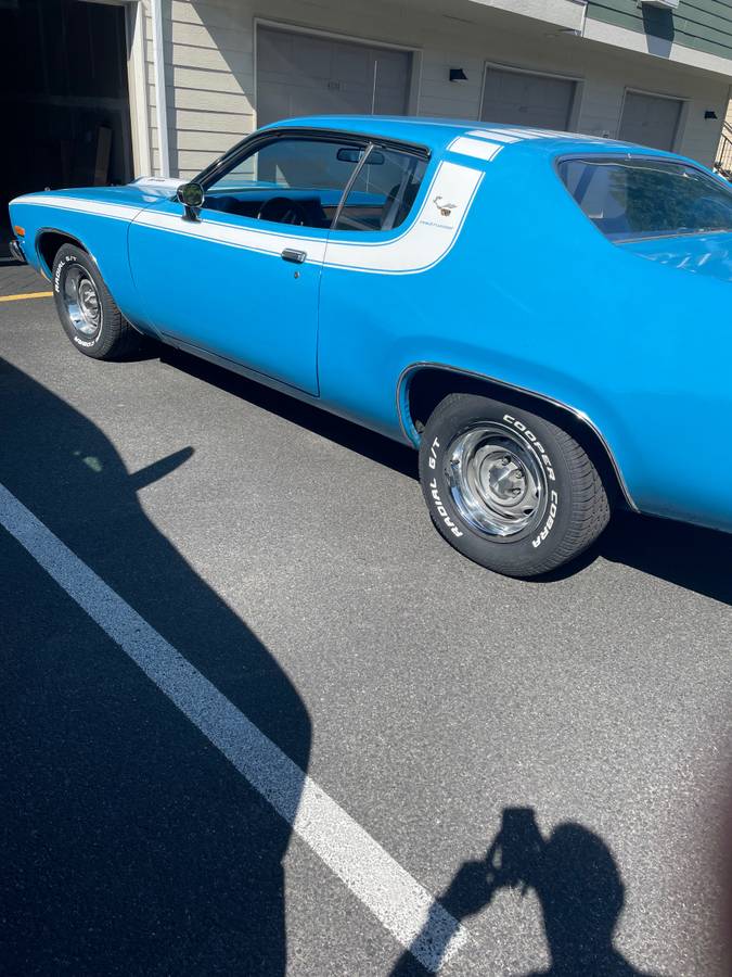 Plymouth-roadrunner-1973-blue-2
