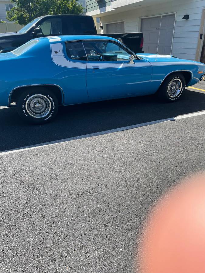 Plymouth-roadrunner-1973-blue-3