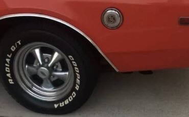 Plymouth-roadrunner-1977-3