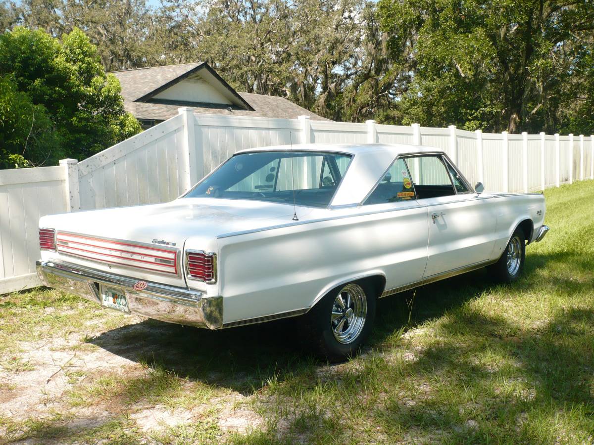 Plymouth-satellite-1966-white-1