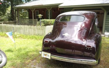 Plymouth-special-deluxe-1941-brown-1