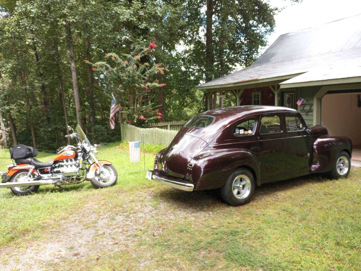 Plymouth-special-deluxe-1941-brown-18