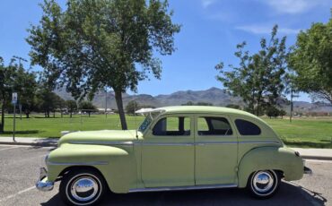 Plymouth-special-deluxe-1947-yellow