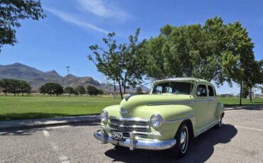 Plymouth-special-deluxe-1947-yellow-4