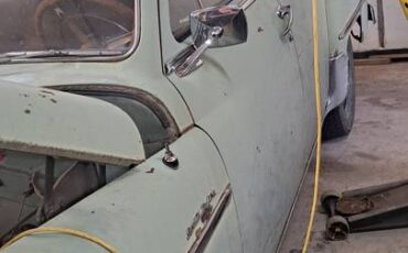 Plymouth-special-deluxe-1950-green-5