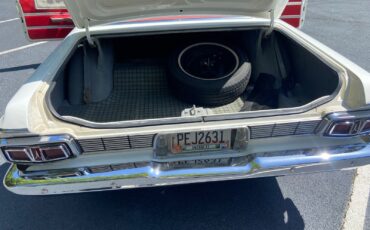 Plymouth-sport-fury-1964-Coupe-9