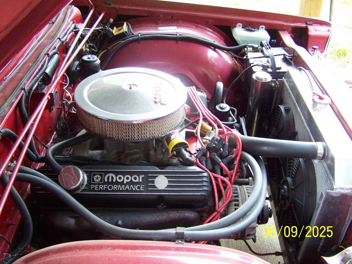 Plymouth-sport-fury-1965-red-10