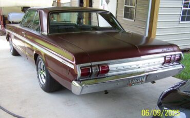 Plymouth-sport-fury-1965-red