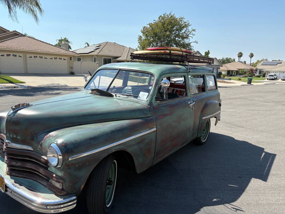 Plymouth-suburban-wagon-1949-custom-8