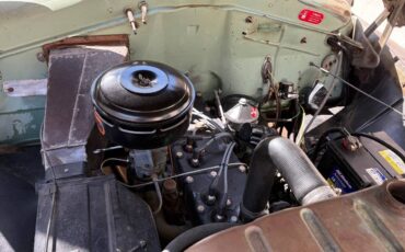 Plymouth-suburban-wagon-1949-custom-9