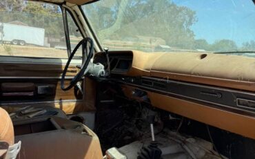 Plymouth-trailduster-1975-11