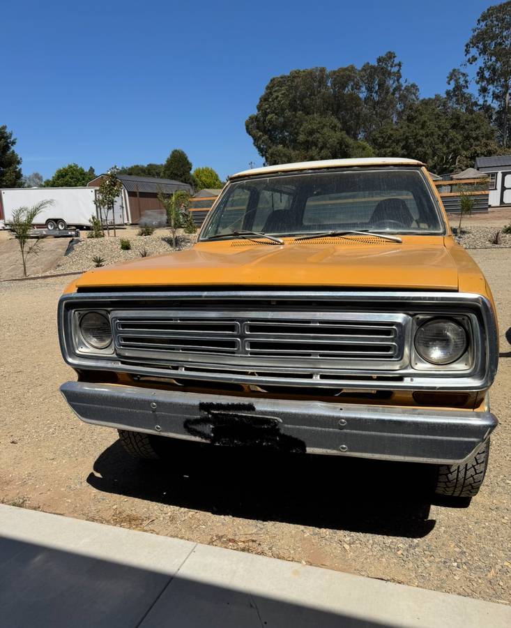 Plymouth-trailduster-1975-13
