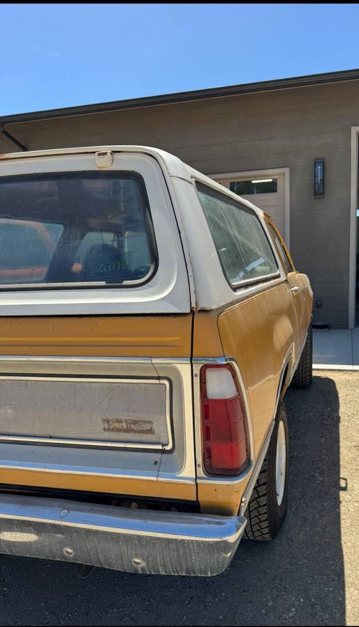 Plymouth-trailduster-1975-14