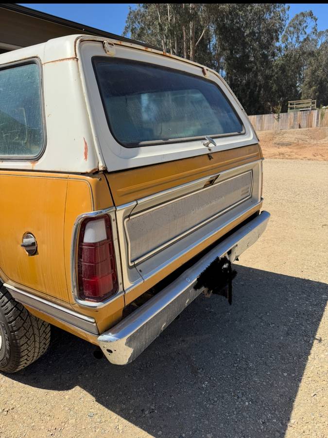 Plymouth-trailduster-1975-15