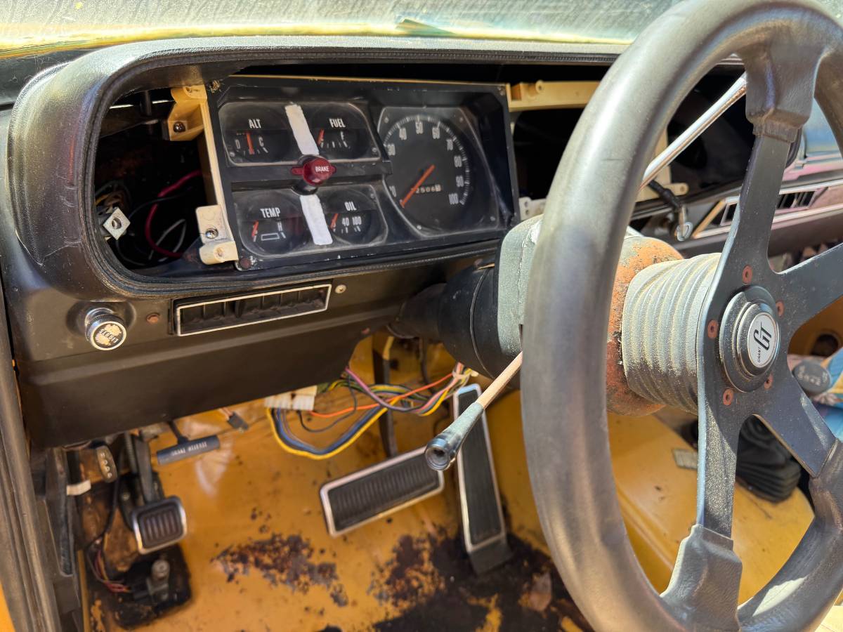 Plymouth-trailduster-1975-5