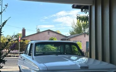 Plymouth-valiant-1963-white-2