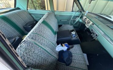 Plymouth-valiant-1963-white-3