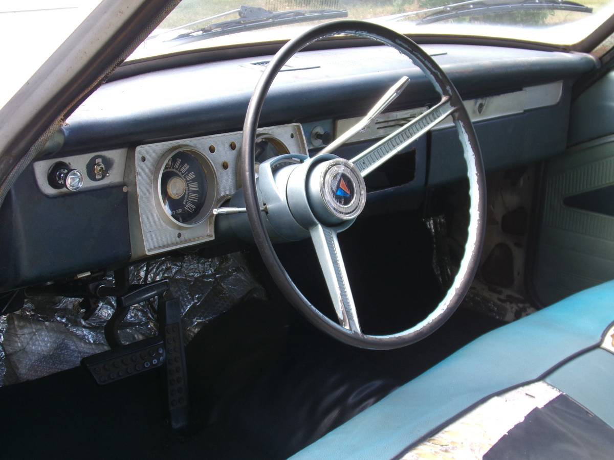 Plymouth-valiant-1965-white-15