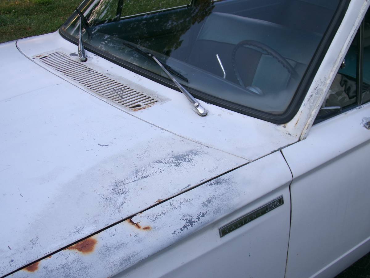 Plymouth-valiant-1965-white-23