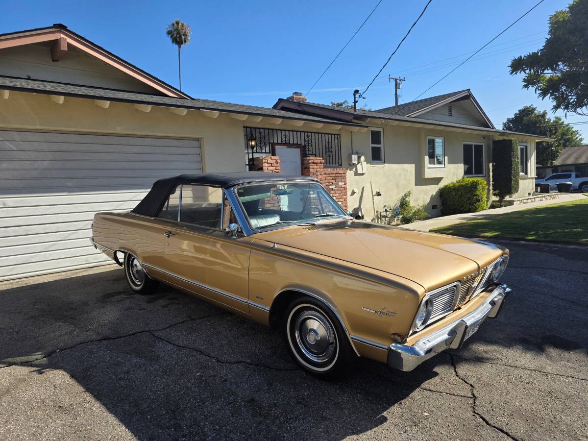 Plymouth-valiant-1966-3