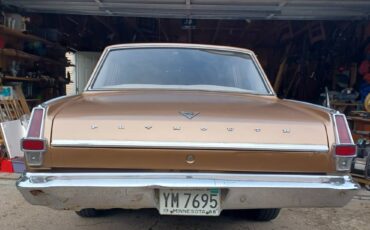 Plymouth-valiant-1966-custom-10