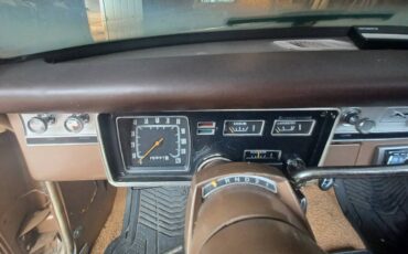 Plymouth-valiant-1966-custom-4