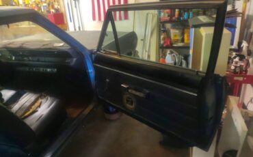 Plymouth-valiant-signet-1968-blue-10
