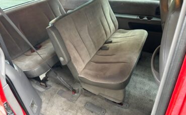Plymouth-voyager-1993-red-5