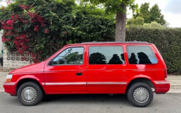 Plymouth-voyager-1993-red-6