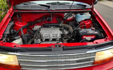 Plymouth-voyager-1993-red-6