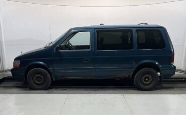 Plymouth-voyager-base-1994-green-6