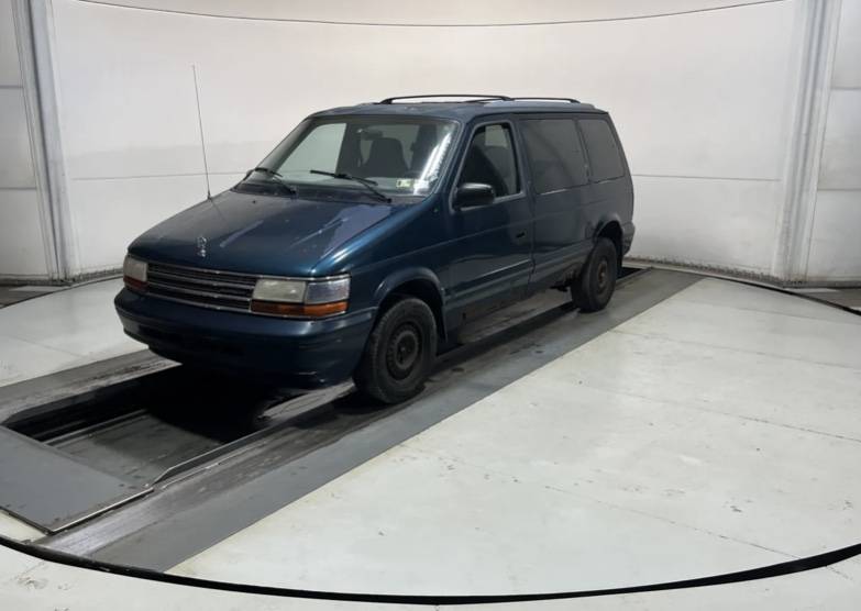 Plymouth-voyager-base-1994-green