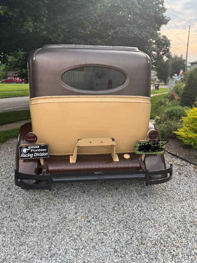 Pontiac-1929-brown-2