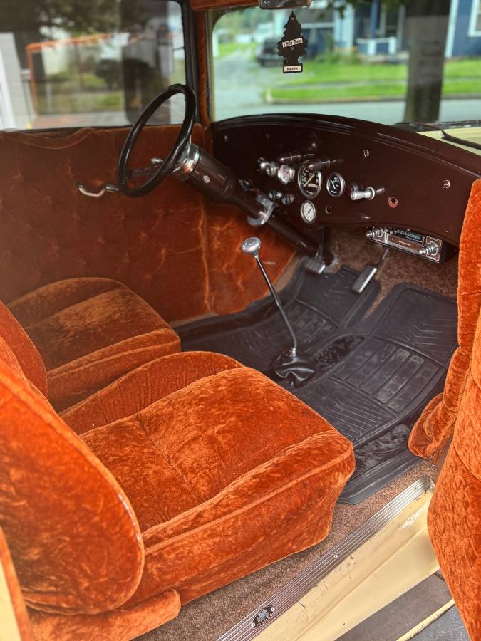 Pontiac-1929-brown-3