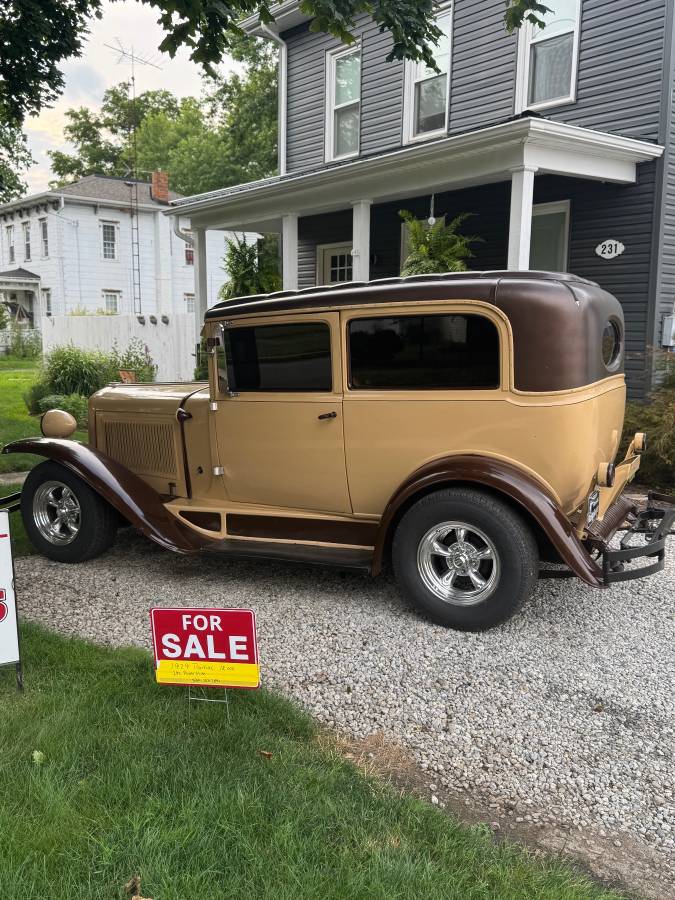 Pontiac-1929-brown