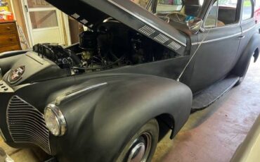 Pontiac-1940-black-2