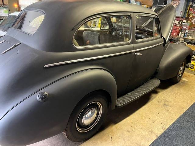 Pontiac-1940-black-7