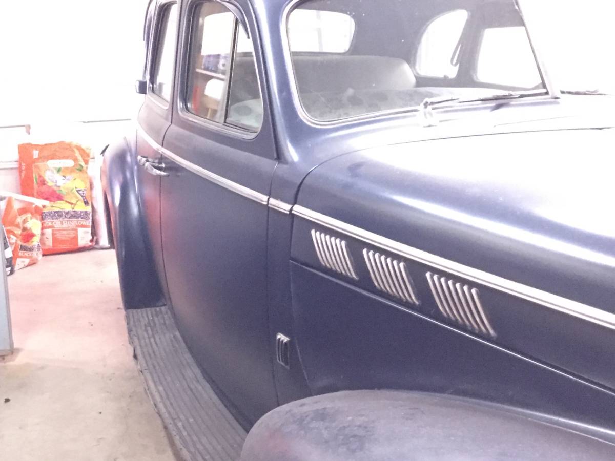 Pontiac-1940-blue