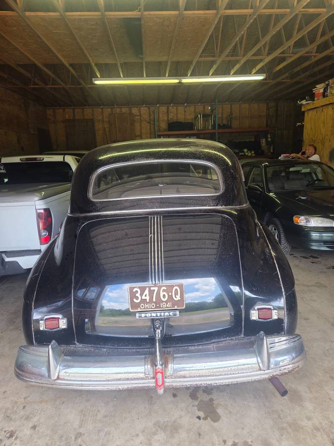 Pontiac-1941-black-2