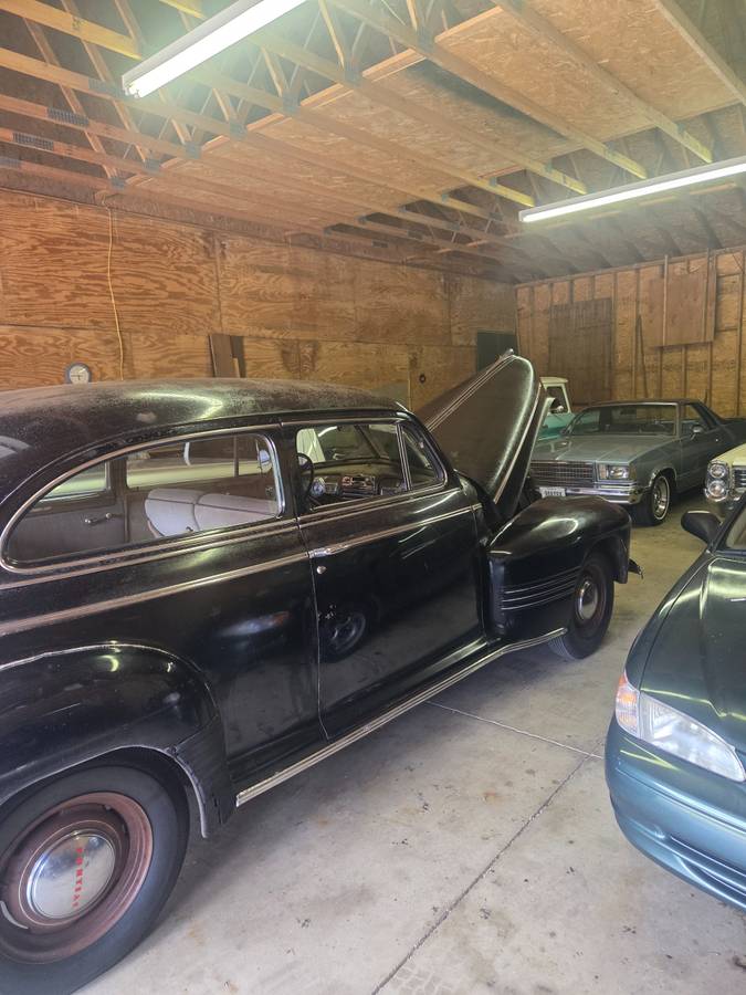 Pontiac-1941-black